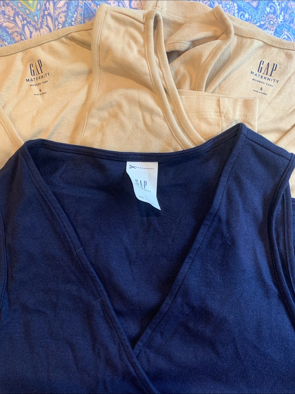 Gap maternity/nursing